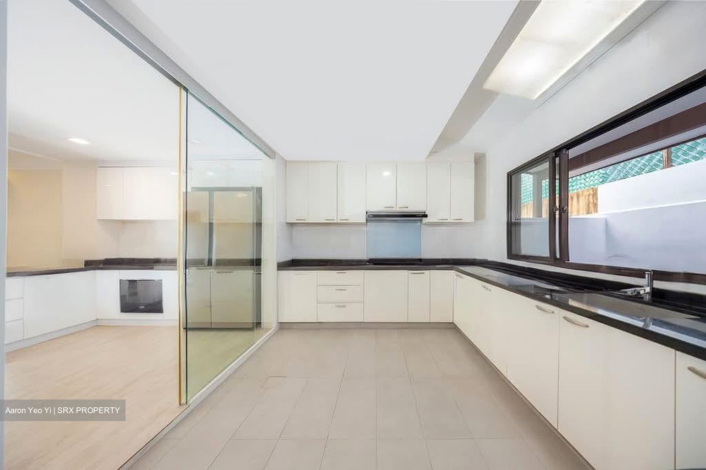 Highland Road (D19), Terrace #543062681
